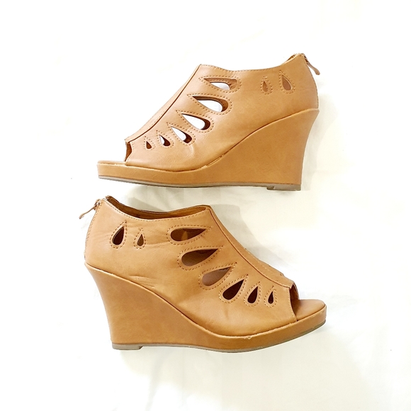 Forever Peep Top Wedge Bootie - Picture 2 of 11